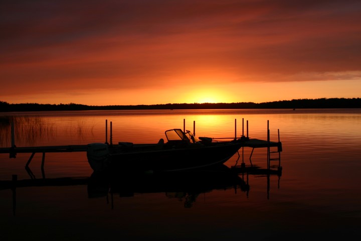 Sunset w Boat